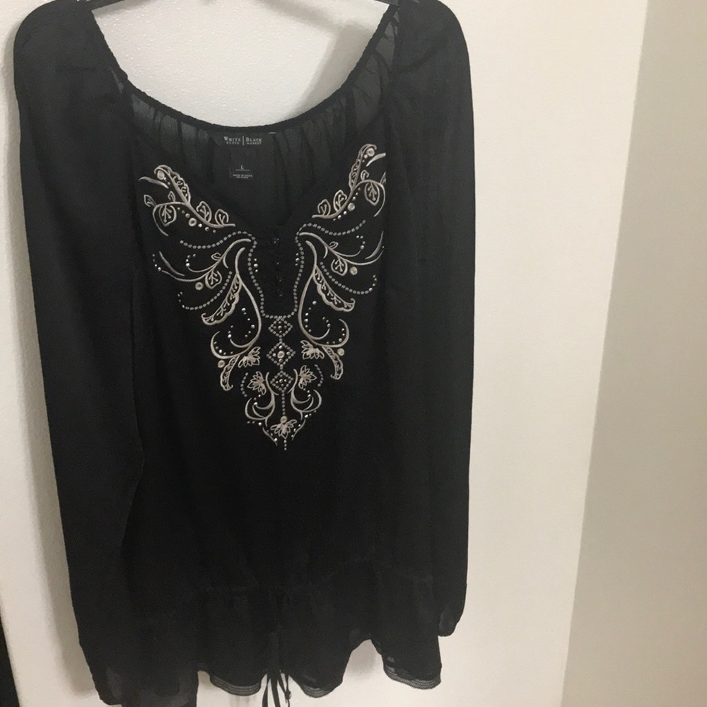 White House black market blouse